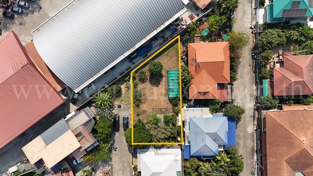 ที่ดินเปล่า หมู่บ้านสินธร รังสิต ปทุมธานี ใกล้ทะเลสาบ ทำเลดี