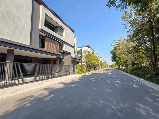 HS 1983 ขายบ้านสวย Pool villa 3 ชั้นพร้อมลิฟท์ 130 ตรว. The Honor Yothinpattana ดิ ออเนอร์ โยธินพัฒนา เลียบด่วน