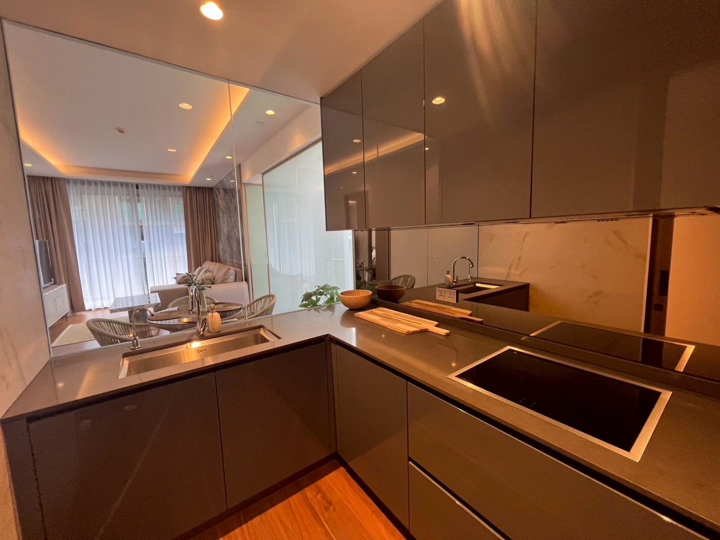 P03CR2606009 The Estelle Phrom Phong 2 bed 2 baht 99 sqm.
