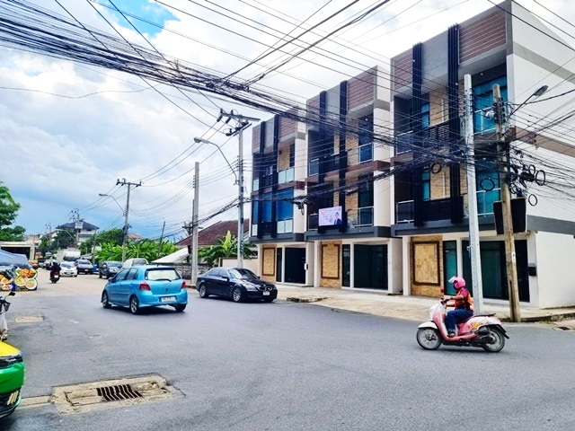 5นอน สุขุมวิท77  ให้เช่า อ.พาณิชย์ 29ตรว 295 ตรม พัฒนาการรอบ3ปีมี1ครั้ง ใหม่! MRTศรีนุช 2.4 กม. อ่อนนุช เฉลิมพระเกียรติ ร.9 5น้ำ แอร์4ตัว