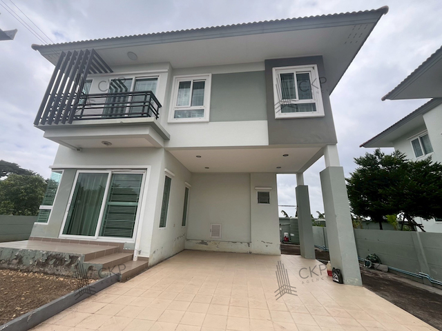บ้านเดี่ยว 2 ชั้น หลังมุม บรรยากาศร่มรื่น ถ.ราชพฤกษ์ ใกล้โรบินสัน ราชพฤกษ์ เดินทางสะดวกสบาย