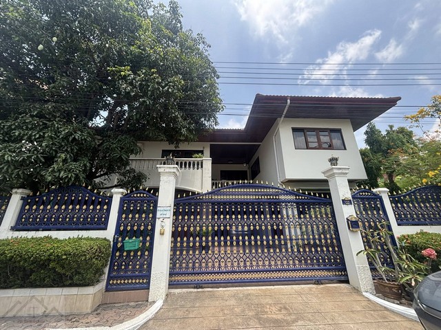 T26-513 ขาย บ้าน - ห้องนอน 4 ห้อง ห้องน้ำ 5 ห้อง ใกล้กับ ใกล้ BTS พระโขนง 67 ตารางวา