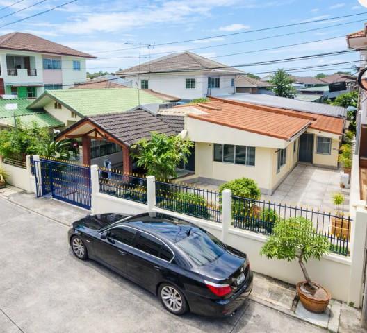 นวมินทร์92-99   2 น้ำ  54 ตร.ว. 220 ตร.ม.วัดบางเตย 350 ม. ฟู้ดแลนด์ นวมินทร์ บ้านเดี่ยวชั้นเดียว 3 นอน