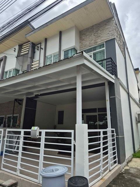 ให้เช่าทาวน์เฮ้าส์ 2 ชั้น 21 ตร.ว. โครงการ กัสโต้ รามคำแหง ซ.ราษฏร์พัฒนา 14
