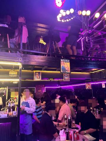 เซ้งบาร์-ร้านอาหาร สะพานควาย โซนอารีย์ ในโครงการ AQUA  โซนผับ บาร์ ร้านนั่งชิล