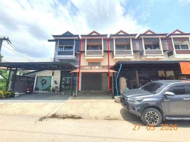 ขายอาคารพาณิชย์ 2 ชั้น มีชั้นลอย เมืองเชียงใหม่  ถนนเชียงใหม่- ฝาง