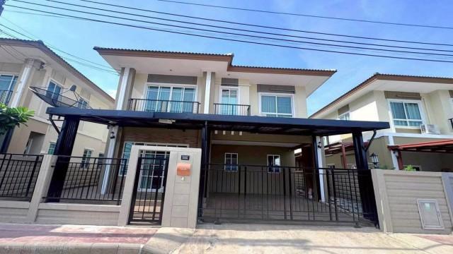 ขายหมู่บ้านภัสสร เพลสทีจ ซอยพัฒนาการ 38  ย่านพัฒนาการ 095-164-2956