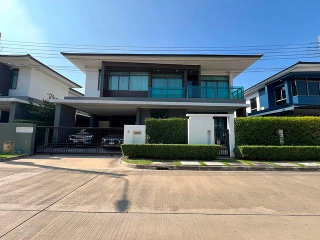 ให้เช่าบ้านเดี่ยว Setthasiri กรุงเทพกรีฑา 4 ห้องนอน 4 ห้องน้ำ พื้นที่ 260 ตร.ม. เลี้ยงสัตว์ได้ ราคา 120000 บาท