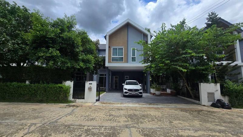 ขายบ้านเดี่ยว 2 ชั้น หมู่บ้านฟ้าปิยรมย์ เฟส 16 ลำลูกกา คลอง 6 บนทำเลศักยภาพ เดินทางสะดวก ใกล้ทุกสิ่งที่ครอบครัวต้องการ