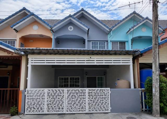 บ้านอยู่เจริญ 3 ถนนพระองค์เจ้าสาย คลอง 4 ลำลูกกา บ้านเปล่ารีโนเวทพร้อมอยู่ สภาพดี ราคาพิเศษ พร้อมเปิดเจรจาต่อรองราคาได้