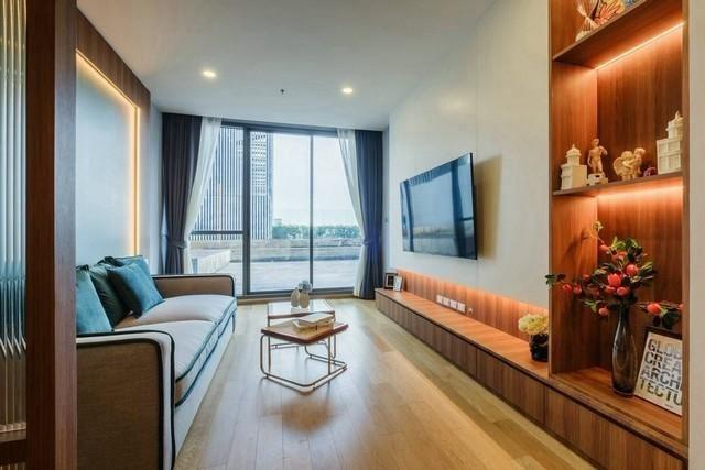 ขายคอนโด Hyde Sukhumvit 1	ขนาด 3 ห้องนอน 3 ห้องน้ำ พื้นที่รวม 180 ตร.ม. (พื้นที่ใช้สอยภายใน 150 ตร.ม. + ระเบียง 30 ตร.ม.)