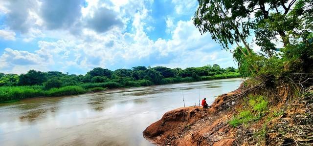 ขายที่ดินติดแม่น้ำชี 3 ไร่ อำเภอเมืองมหาสารคาม ทำเลดี ติดถนนหลัก ไปกาฬสินธุ์ เหมาะค้าขาย ร้านอาหาร คาเฟ่่ริมน้ำรีสอร์ท