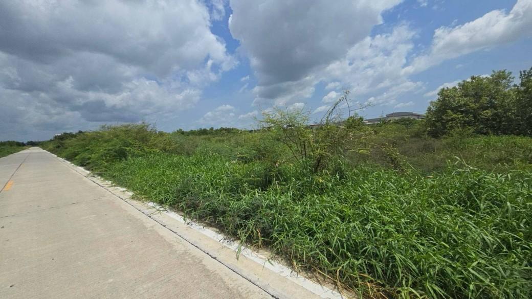 ที่ดินทำเลดี ตำบลคลองสอง อำเภอคลองหลวง จังหวัดปทุมธานี ตั้งอยู่บริเวณ ซอยกลั่นกรอง 2 ระหว่างซอยไอยรา 6