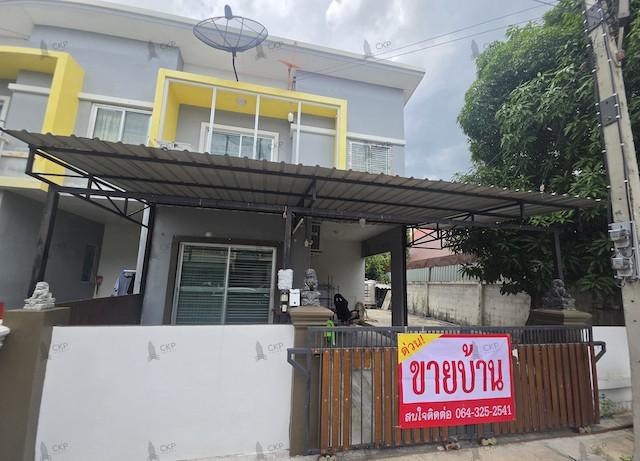L260131 | ขายบ้านหลังริม 2 ชั้น นิรันดร์วิลล์ 10 ทำเลบางพลี–ลาดกระบัง ขนาด 32.7 ตร.วา ฟังก์ชันครบ 3 ห้องนอน 2 ห้องน้ำ บ้านสภาพดี