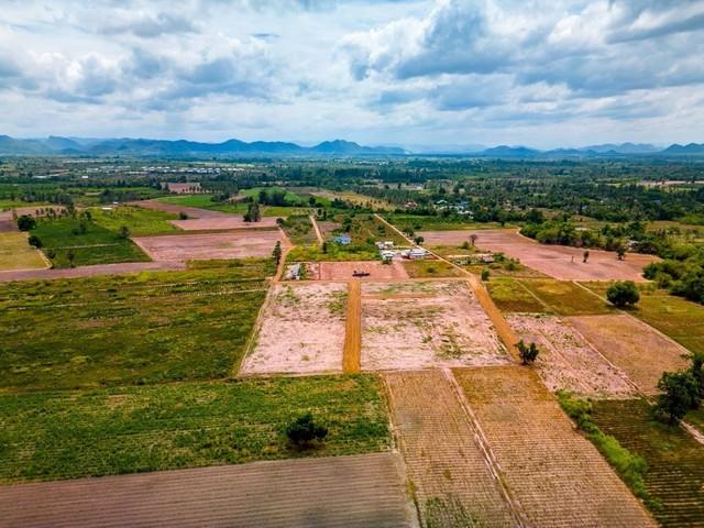 1 ขาย ที่ดิน ที่ดินวิวเขาใกล้ทะเลชะอำ เพชรบุรี 100 ตารางวา 200000 บาท ใกล้กับ ชะอำ เซเว่น ตลาด ชุมชน ห้วยทรายเหนือ เพชรบุรี    ชะอำ