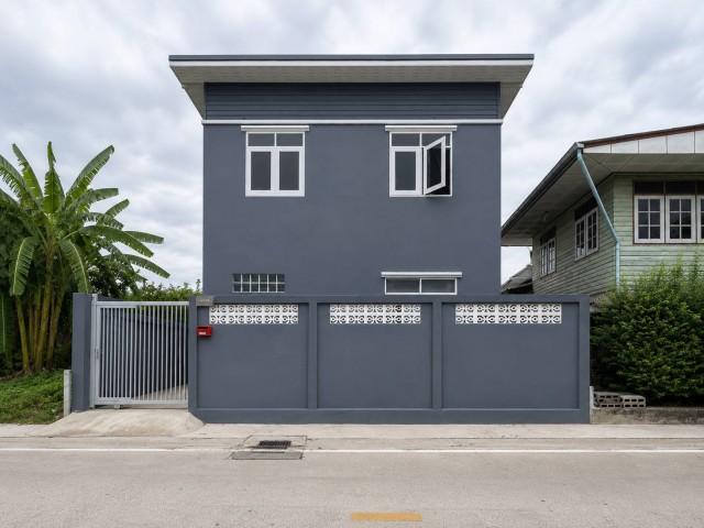 บ้านเดี่ยว 2 ชั้น ซอยจิตต์วิสุทธิ์ 1/1 ถนนบางกรวย-ไทรน้อย เมืองนนทบุรี บ้านสร้างเอง  บรรยากาศร่มรื่น เดินทางเข้า-ออกเมืองสะดวก