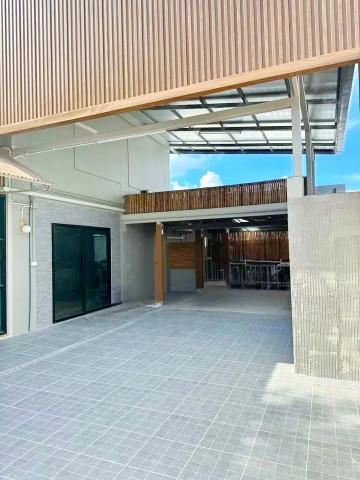 บ้านสไตล์ Modern Minimal ม.นักกีฬา ซ.42-52  ตลาดการเคหะกรุงเทพกรีฑา 1.2 กม. 3 นอน 2 น้ำ 180-200 ตร.ม