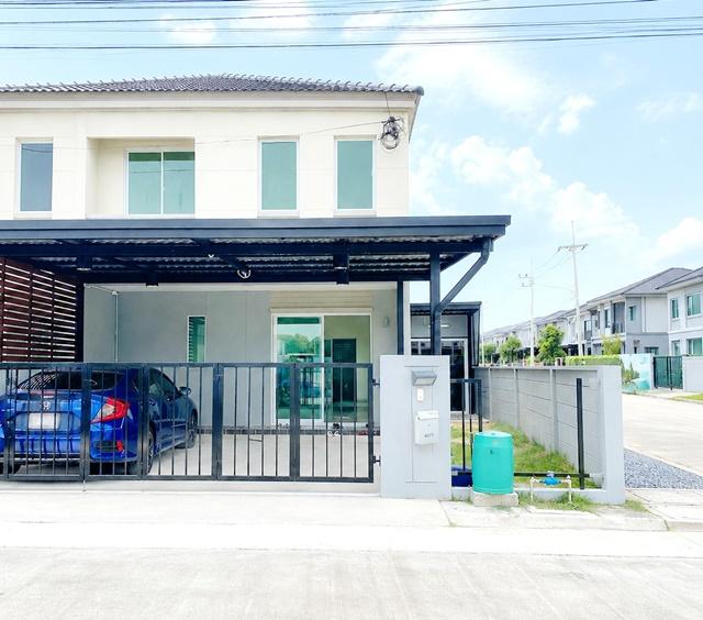 รร. ไตรพัฒน์ 60ม. 32 ตร.ว. บ้านหัวมุม 3นอน 2น้ำ สุดทางนิมิตรใหม่ ตลาดมารวย หทัยราษฎร์ 54 วงแหวนลำลูกกาคลอง 5 เพียง 100 ม. บ้าน 2 ชั้น