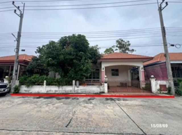 ขายบ้านเดี่ยวปทุมธานี โครงการ บ้านฐานมั่นคง โครงการ 10 เอราวัณ 8   อำเภอคลองหลวง