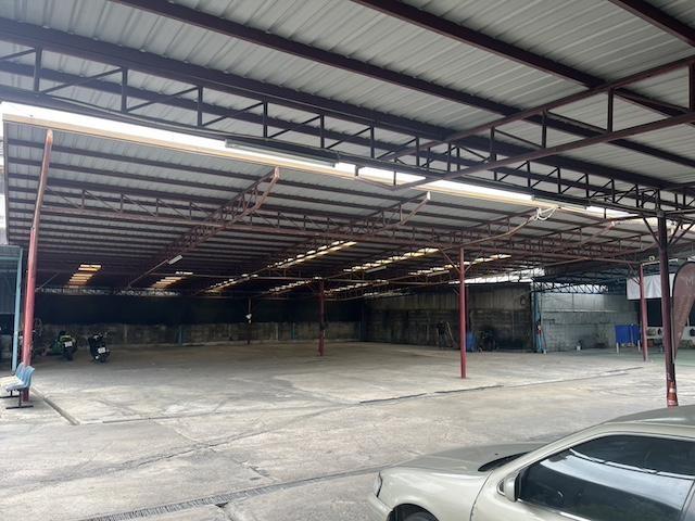 BR 1943 ให้เช่าพื้นที่ 380 ตารางเมตร วิภาวดีรังสิต 36 จตุจักร  เหมาะสำหรัโกดัง หรือธุรกิจที่ต้องการพื้นที่