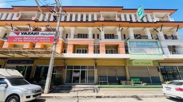 อาคารพาณิชย์ 4 ชั้น ติดถนนพระราม 2 ใกล้เซ็นทรัลมหาชัย ทำเลดี