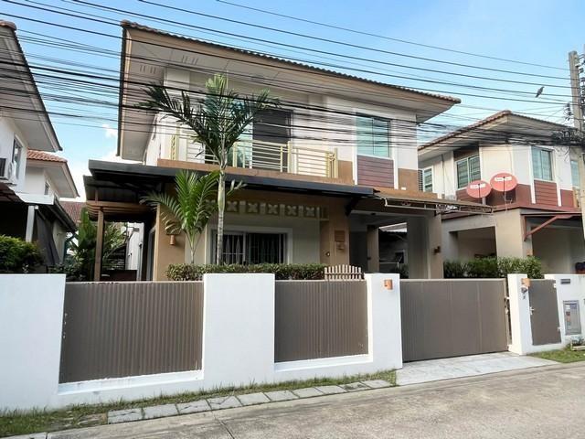 HR 10437 ให้เช่าบ้านแฝดสไตล์บ้านเดี่ยว 2 ชั้น 3 ห้องนอน เอโทล มัลดีฟส์ ปาล์ม Atoll Maldives Palms บางนา วงแหวน ใกล้เมกะบางนา