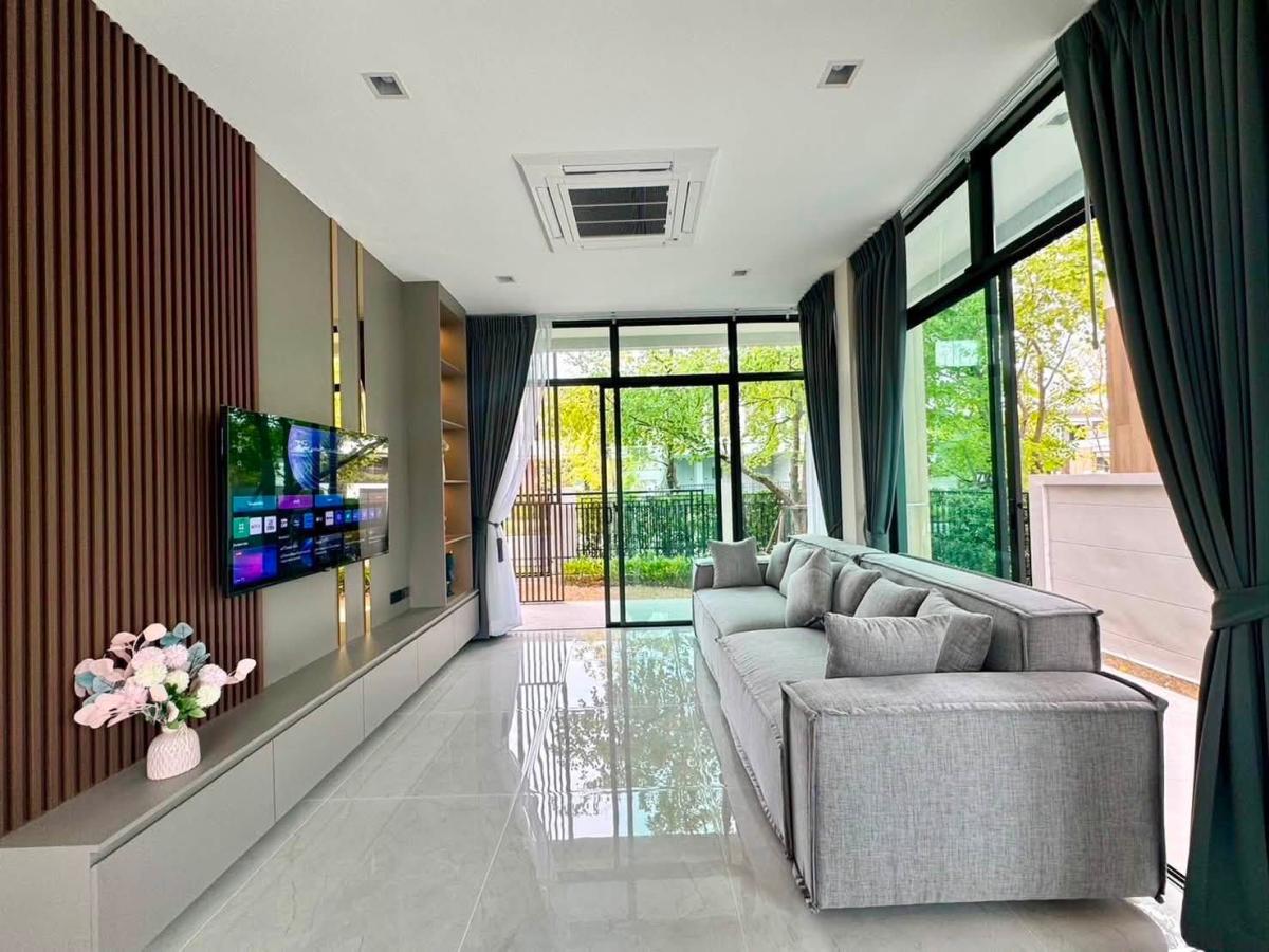 ให้เช่า บ้านเดี่ยว ใกล้เมกะบางนา ,Chic Republic บางนา ,Central บางนา และBig C บางนา บางกอก บูเลอวาร์ด บางนา กม .5