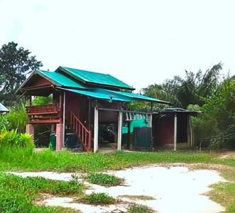 ขายที่ดินพร้อมสิ่งปลูกสร้างบ้านบึงชลบุรี  บ้านสวน 2 ไร่ พร้อมบ้านเรือนไทย ในชลบุรี  เพียง 1.9 ล้านบาท