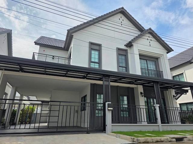 บ้าน BH4425 ขายและเช่าบ้านหรู Centro บางนา บ้านเดี่ยว 2 ชั้น สไตล์ Modern Luxury ตกแต่งบิ้วอินครบ พร้อมเฟอร์นิเจอร์และเครื่องใช้ไฟฟ้า