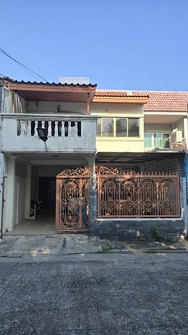 157/3 ขาย ทาวน์เฮ้าส์ - ใกล้กับ พาต้าปิ่นเกล้า เซ็นทรัลปิ่นเกล้า กรุงเทพ บางกอกน้อย    ห้องนอน 3 ห้อง ห้องน้ำ 2 ห้อง