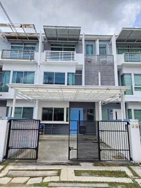 ขายบ้านเดี่ยวเพิ่งรีโนเวทเสร็จ ไม่เคยปล่อยเช่า โครงการบ้านใหม่ ศรีนครินทร์- พระราม 9 มีจำนวนยูนิตน้อย เงียบสงบ ใกล้ Brighton College Bangkok