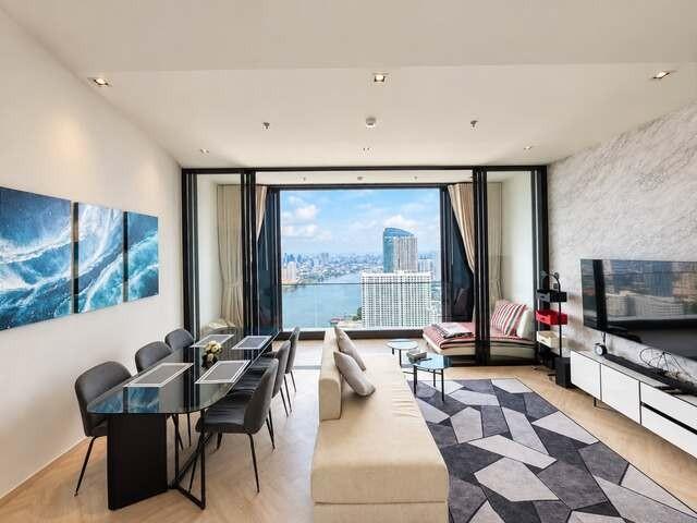 Experience High-Floor Waterfront Living Modern 78.8 SQ.M. 2BR Residence at Chapter One Charoennakon Riverside