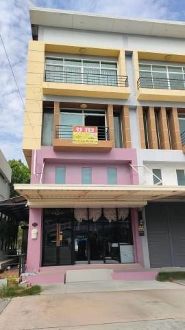 ขายอาคารพาณิชย์ 3 ชั้นครึ่ง ถนนสหกรณ์ ทำเลเด่นหน้าโครงการเอริก้า มหาชัย สมุทรสาคร มีพื้นที่ด้านข้างด้านหลังและดาดฟ้า