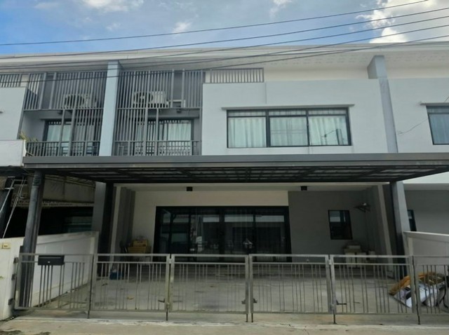 sss579 ขาย ทาวน์เฮ้าส์ 2 ชั้น สตอรี่ อ่อนนุช-วงแหวน STORIES ONNUCH-WONGWAEN