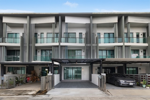 ทาวน์โฮม 3 ชั้น หมู่บ้าน เฌอคูน สาทร-ราชพฤกษ์ รีโนเวทใหม่ พร้อมอยู่ได้เลย ทำเลดีบนถนนสวนผัก ใกล้ทางด่วน
