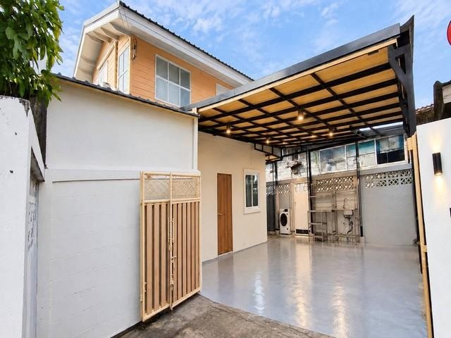 HR 10533 ให้เช่าบ้านเดี่ยว 2 ชั้น 3 ห้องนอน อุดมสุข 30 สุขุมวิท 103 เฟอร์นิเจอร์พร้อมอยู่