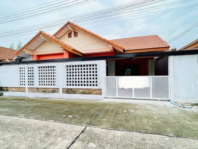ขายบ้านเดี่ยวหนองตำลึงชลบุรี หมู่บ้านรินดา3-หนองตำลึง บ้านรีโนเวทใหม่ พร้อมอยู่ พื้นที่ 41ตารางวา 3 ห้องนอน 2 ห้องน้ำ