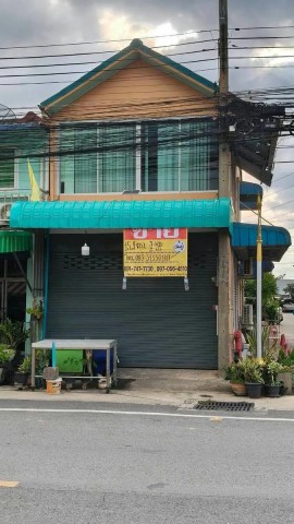 ขายทาวน์เฮาส์ 2 ชั้น หลังมุม ทำเลดี ติดถนนหลัก ถนนบางปลา   ท่าทราย เมืองสมุทรสาคร