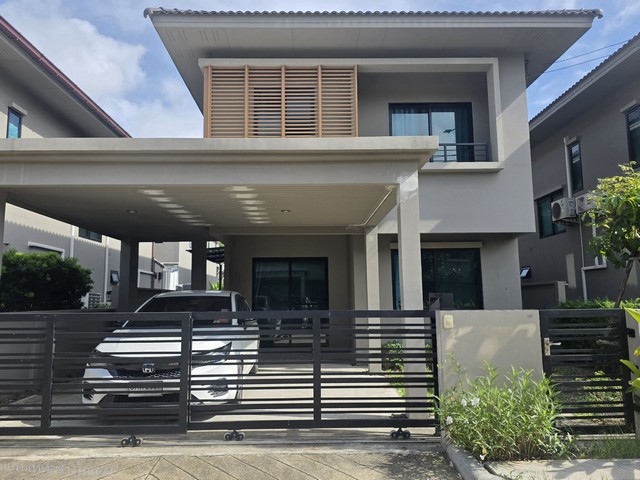 ให้เช่าบ้านเดี่ยว2 ชั้น 42ตรว.ถนน สุขาภิบาล2 ใกล้เมกาบางนา